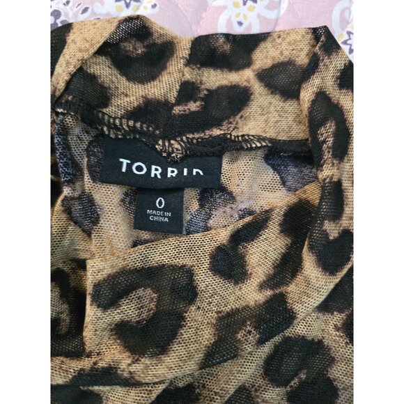 Torrid Sheer blouse Leopard Print  Polyester Spandex Blend mob wife animal - Picture 4 of 7